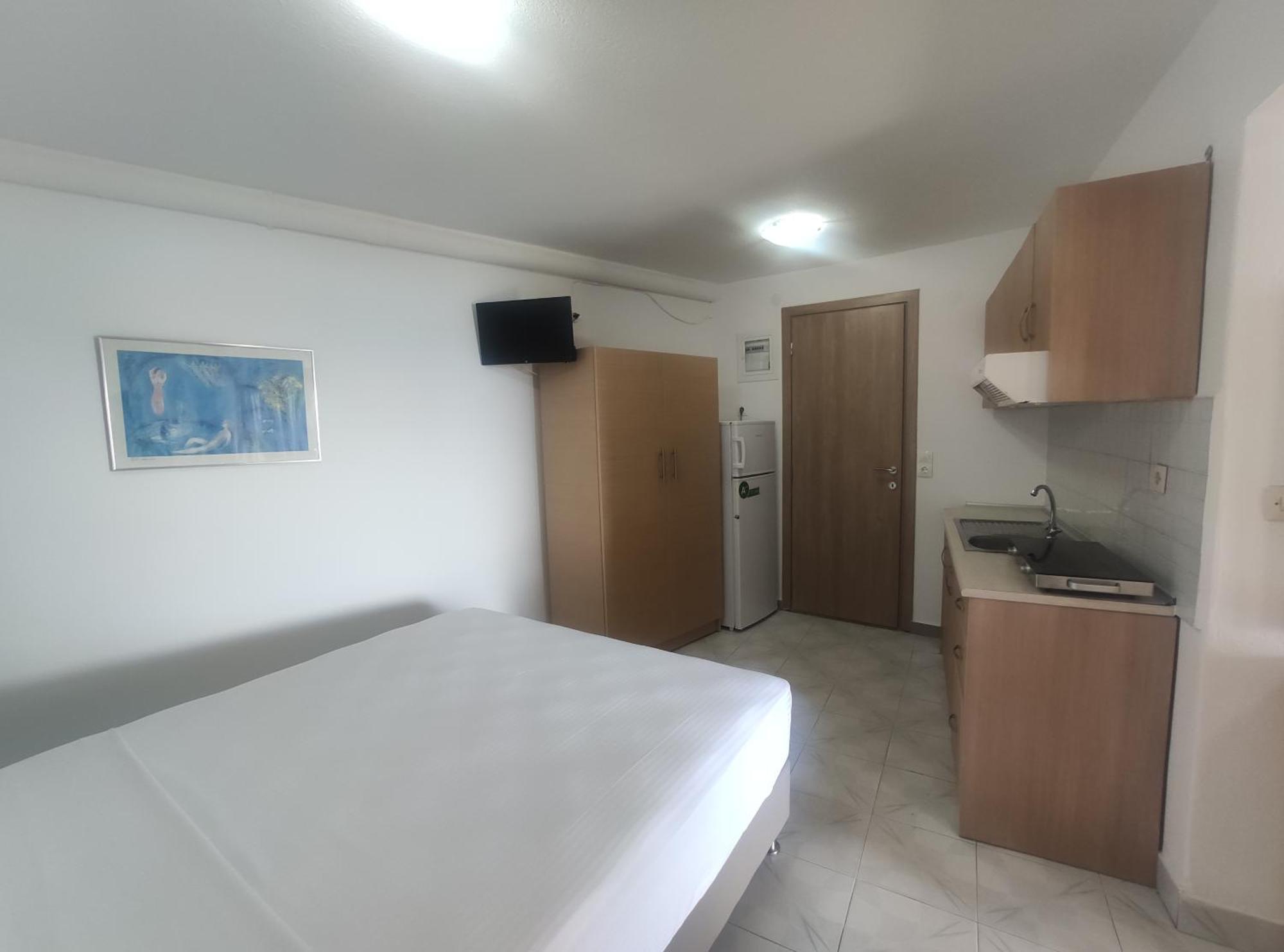 Para Thin Alos Inn Neos Marmaras Ngoại thất bức ảnh